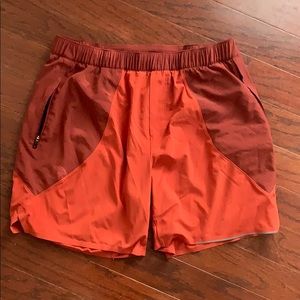 LULULEMON MEN'S RUNNING ATHLETIC YOGA SHORTS SZ L